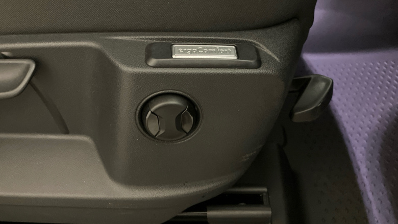 Volkswagen Caddy Cargo C20 Diesel 2.0 TDI 122PS Commerce Pro Van DSG [Tech Pack]